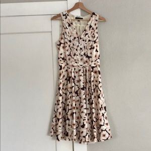 Flowy Banana Republic Dress (size 4)